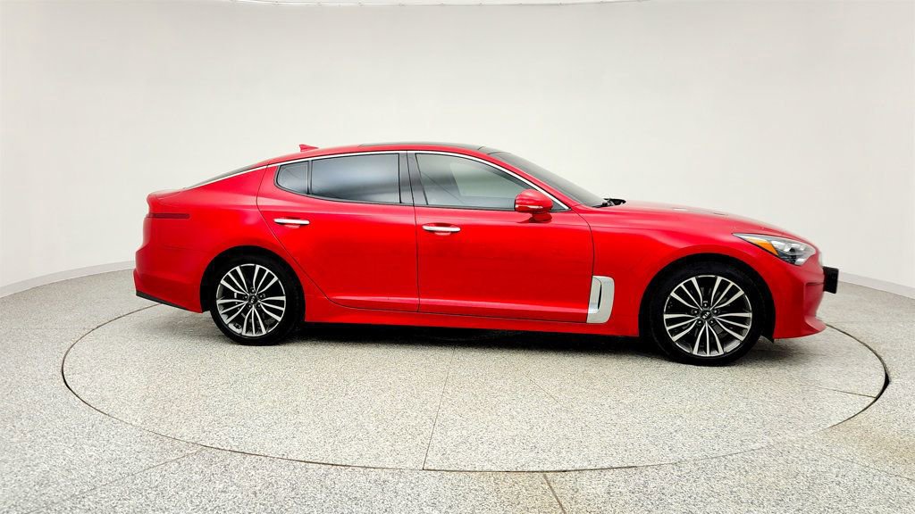 Used 2019 Kia Stinger Premium image 4