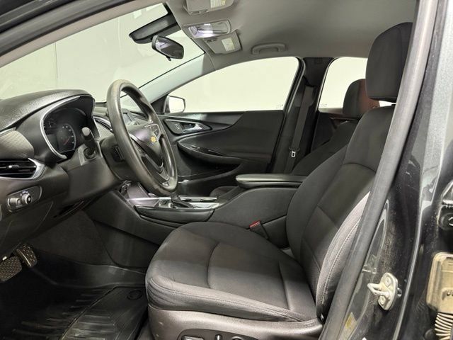 Used 2016 Chevrolet Malibu LT FWD image 11