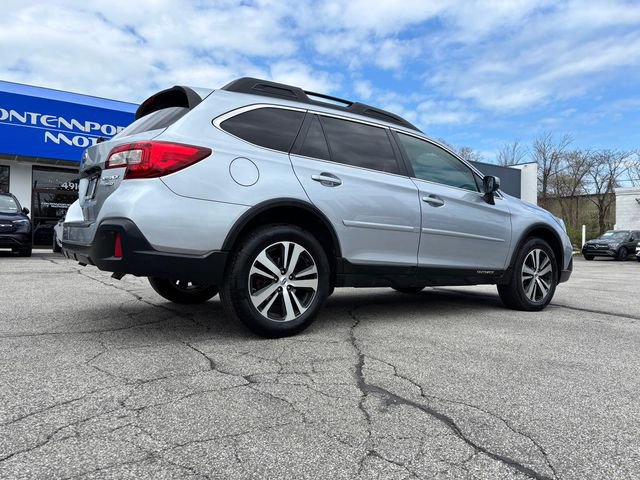 Used 2019 Subaru Outback 3.6R Limited AWD/4WD image 8