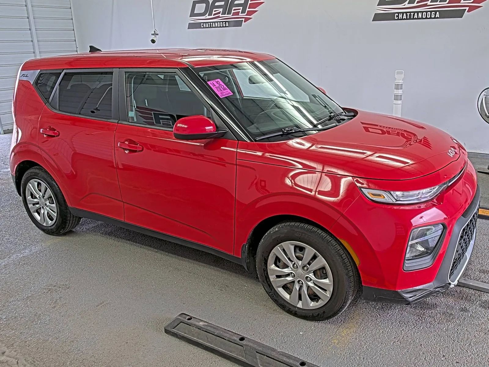 Used 2022 Kia Soul LX FWD image 2