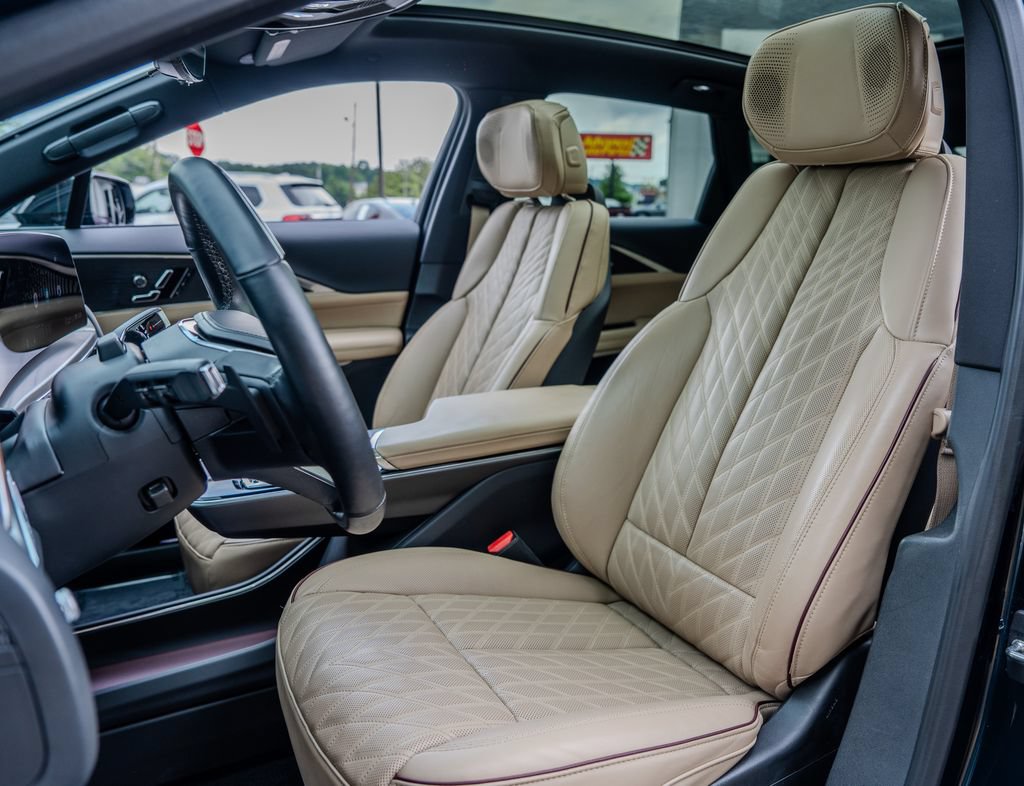 Used 2024 Cadillac Lyriq Sport w/ Nappa Leather Package AWD/4WD image 18