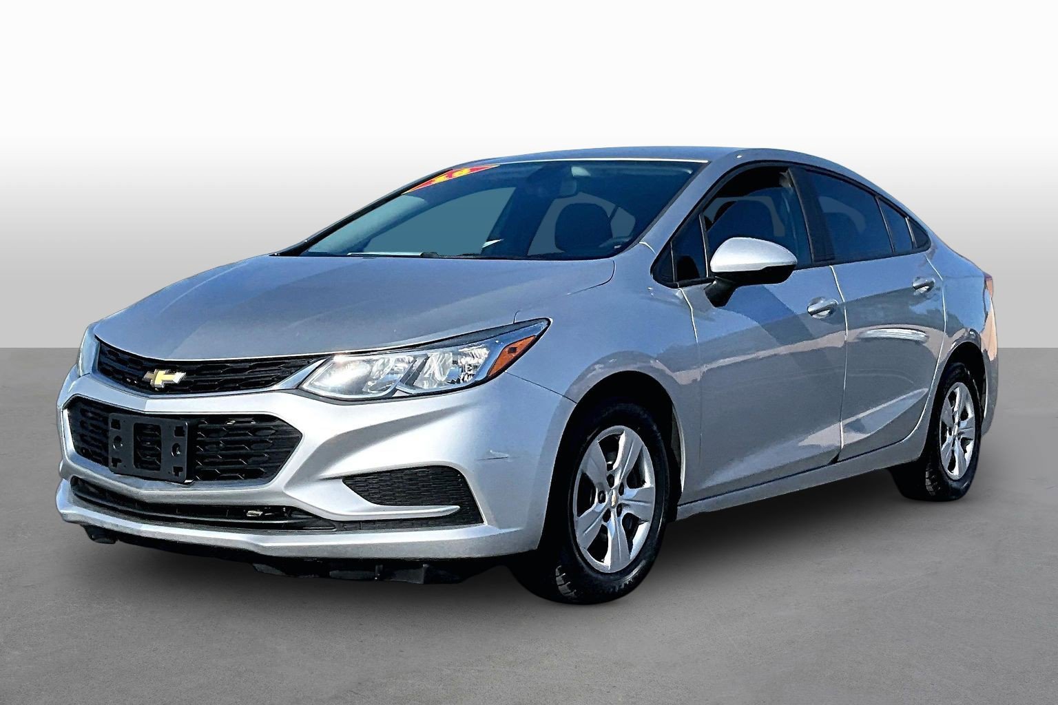 Used 2018 Chevrolet Cruze LS FWD video 1
