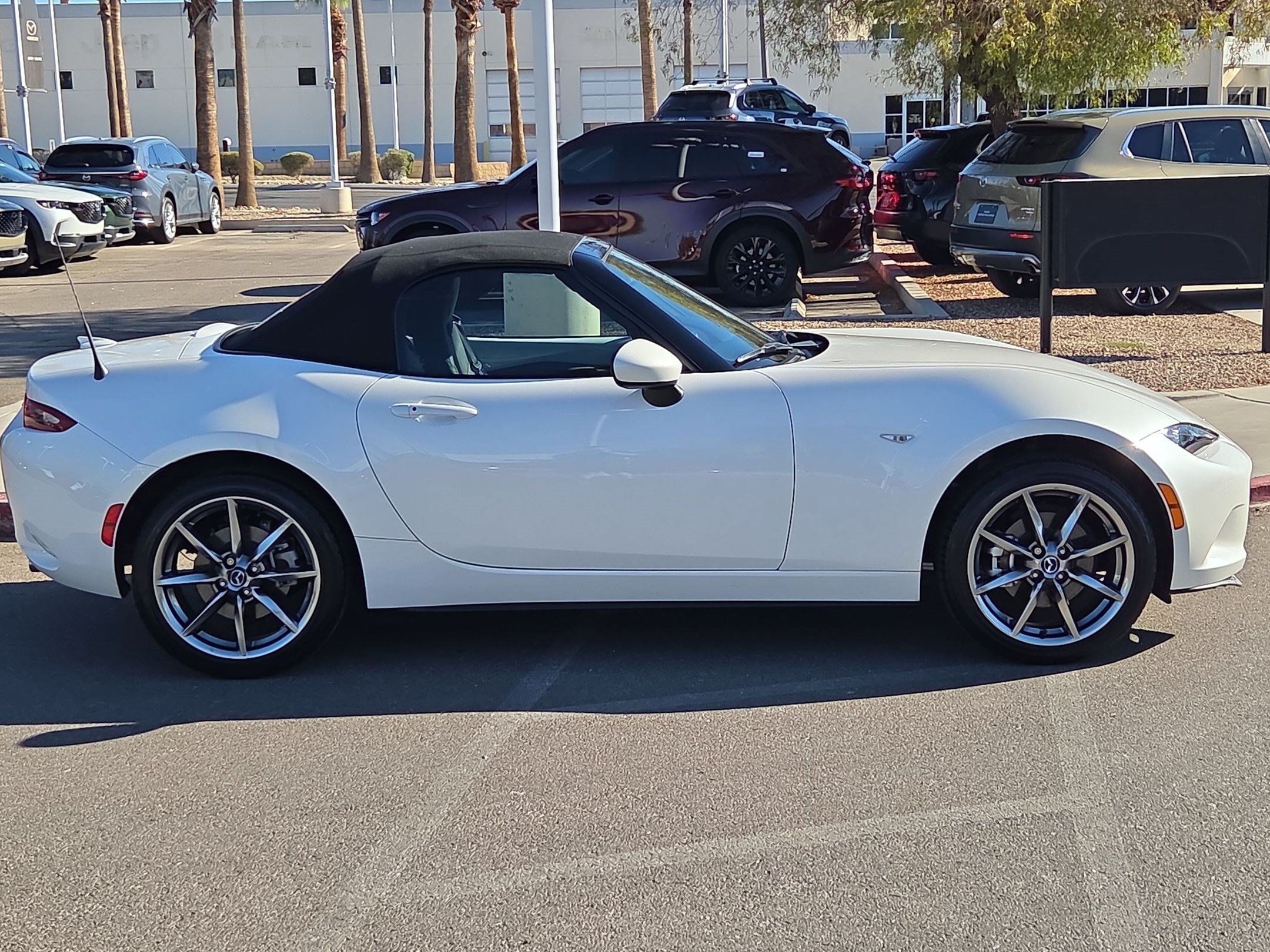 Used 2023 MAZDA MX-5 Miata Grand Touring w/ Weather Package RWD image 6