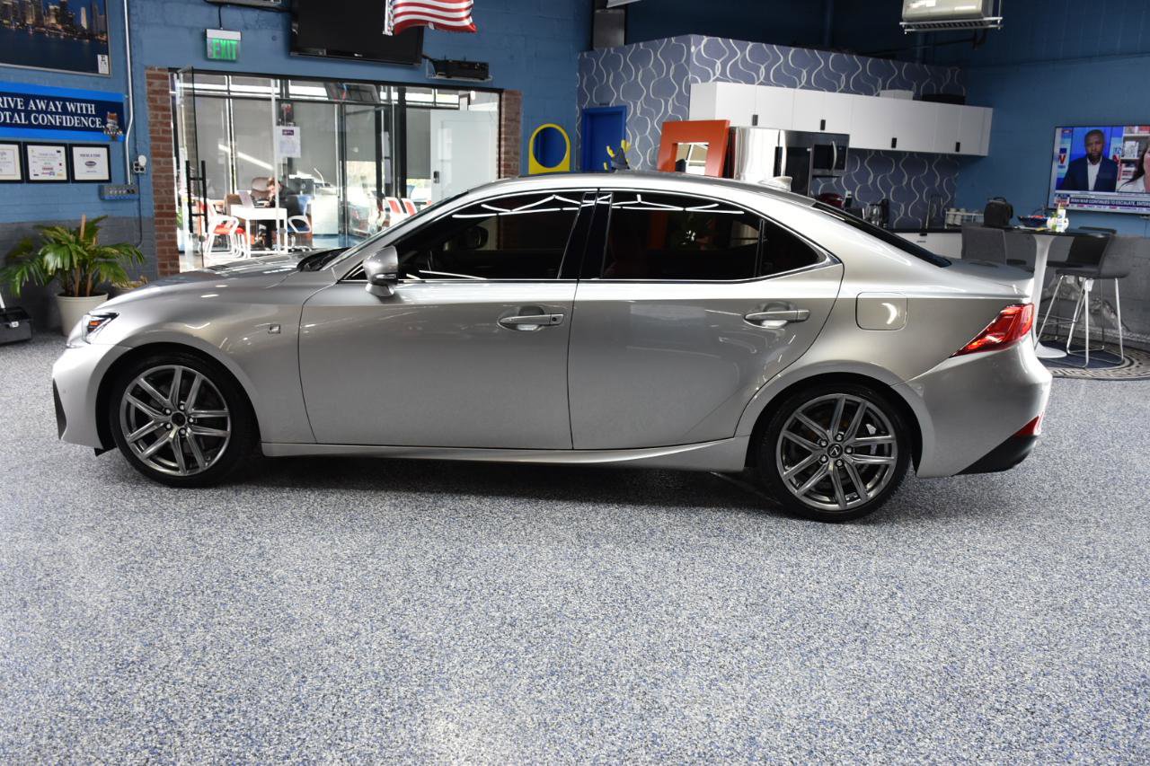 Used 2018 Lexus IS 300 F Sport image 8
