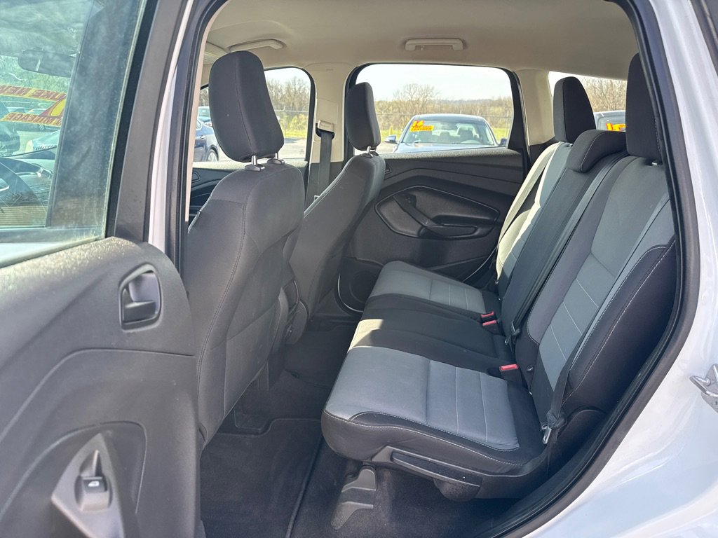 Used 2019 Ford Escape S image 10