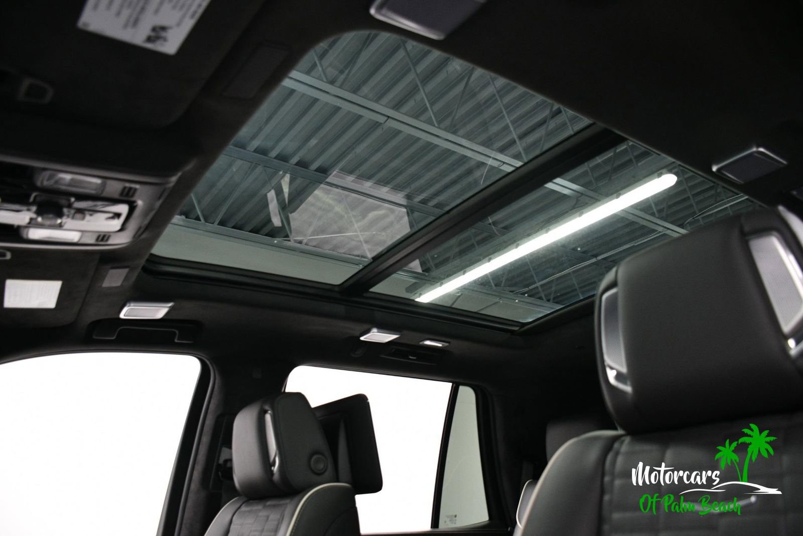 Used 2026 Cadillac Escalade V w/ LPO, ONYX Package image 33