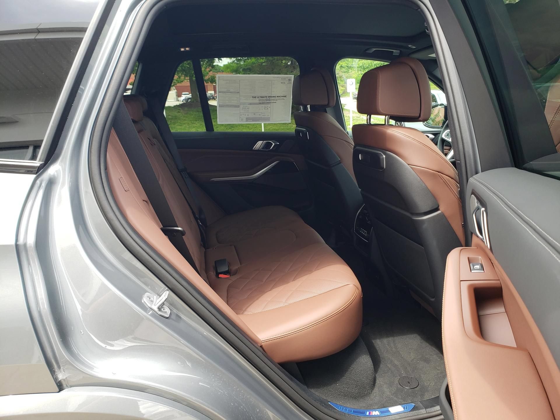 New 2026 BMW X5 xDrive40i w/ M Sport Package AWD/4WD image 17