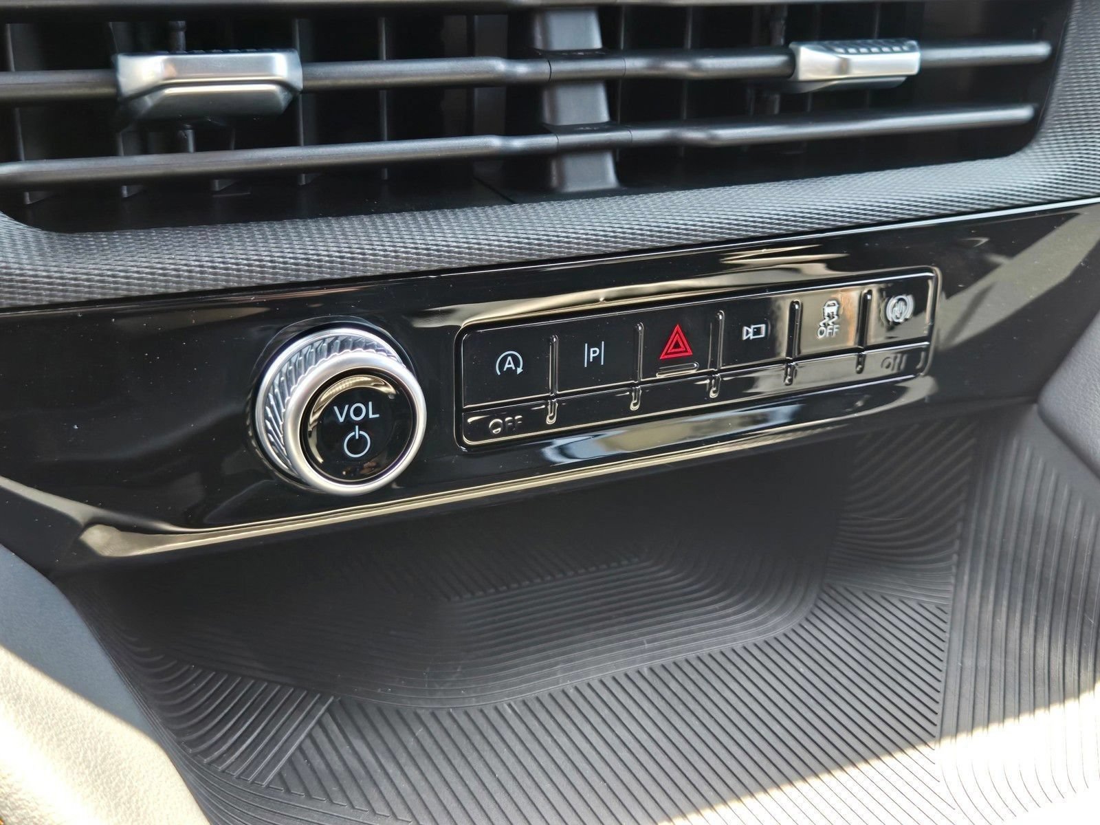 New 2026 Ford Explorer Tremor AWD/4WD image 27