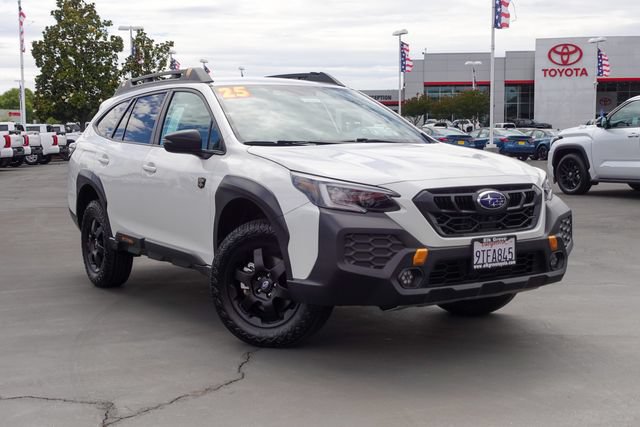 Used 2025 Subaru Outback Wilderness AWD/4WD image 2