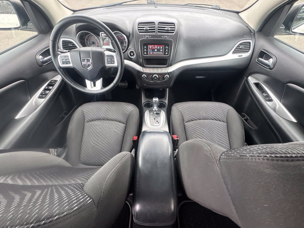 Used 2016 Dodge Journey SE w/ Flexible Seating Group FWD image 24