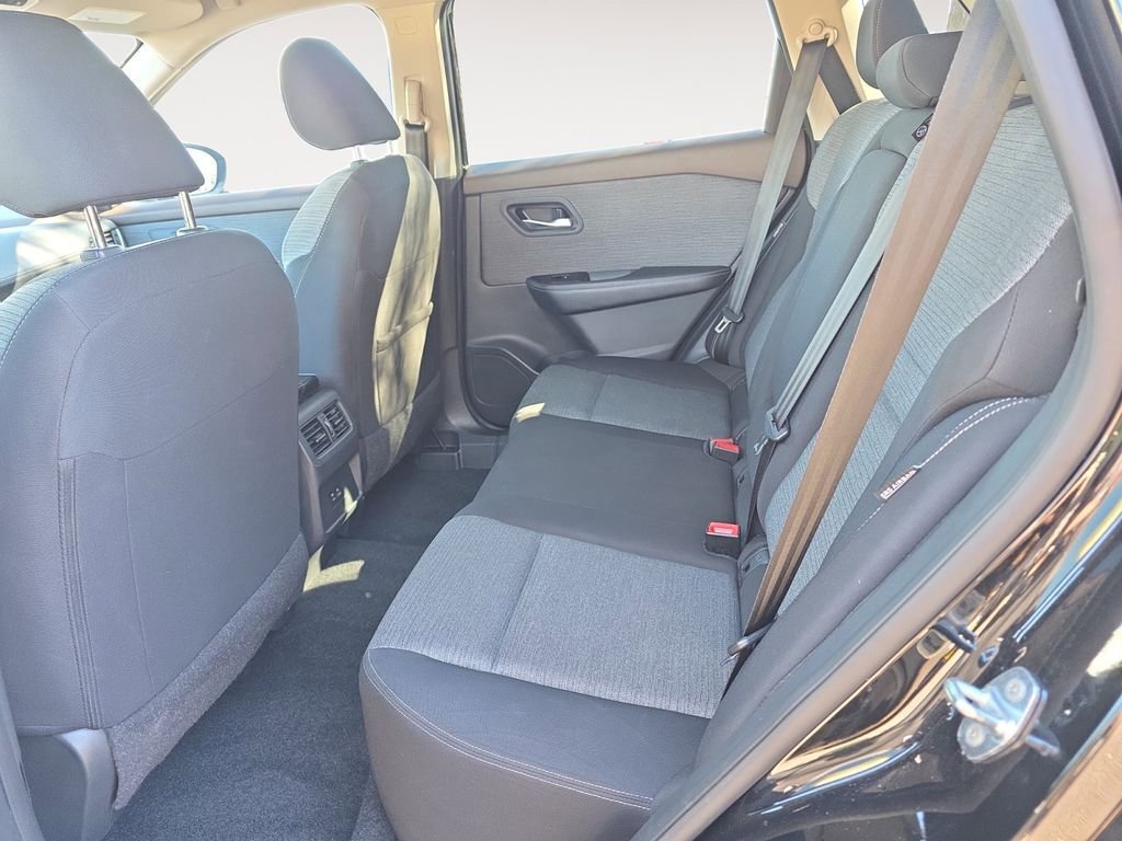 Used 2023 Nissan Rogue SV image 13