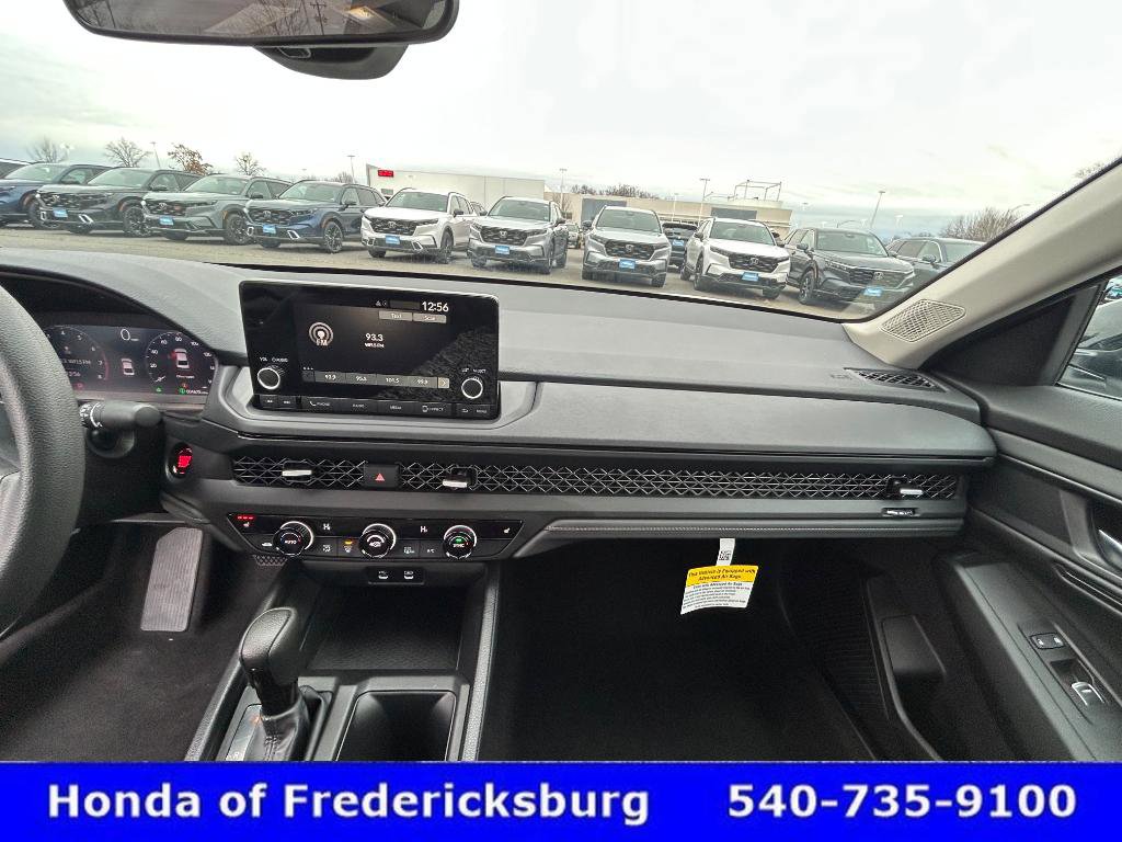 Used 2025 Honda Accord SE image 25