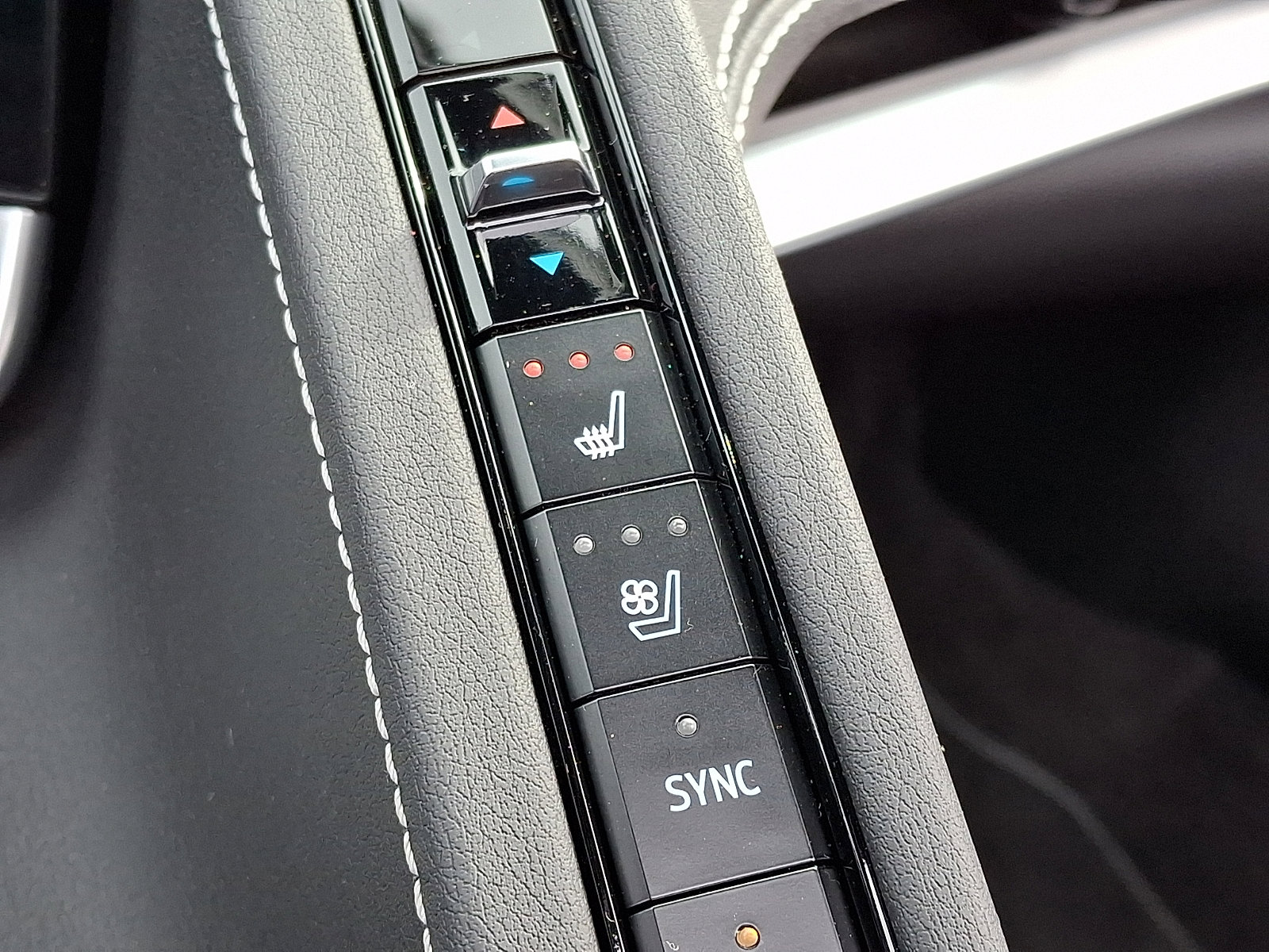 Certified 2023 Chevrolet Corvette Stingray Preferred Conv w/ 2LT image 25