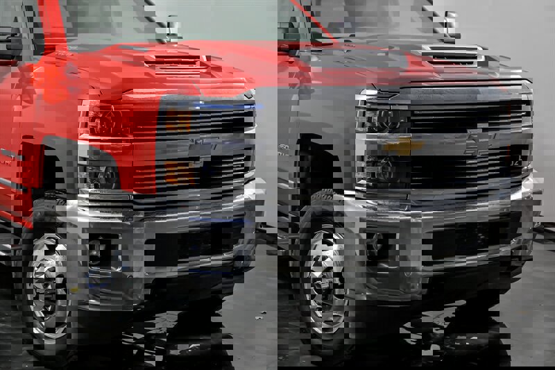 Used 2018 Chevrolet Silverado 3500 LTZ w/ Duramax Plus Package image 2