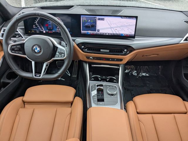 Used 2025 BMW 330i Sedan w/ M Sport Package image 15