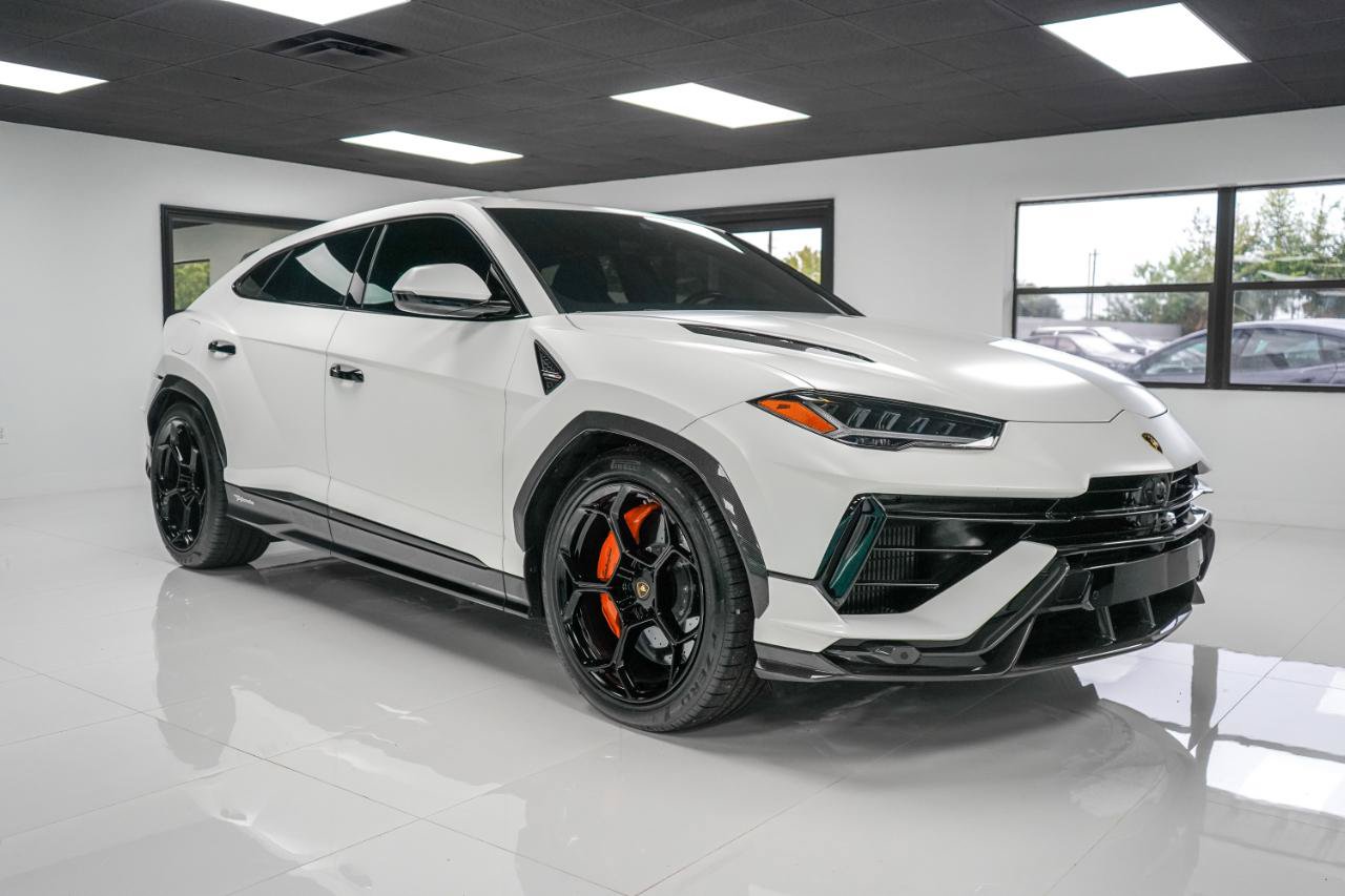 Used 2023 Lamborghini Urus Performante AWD/4WD image 7