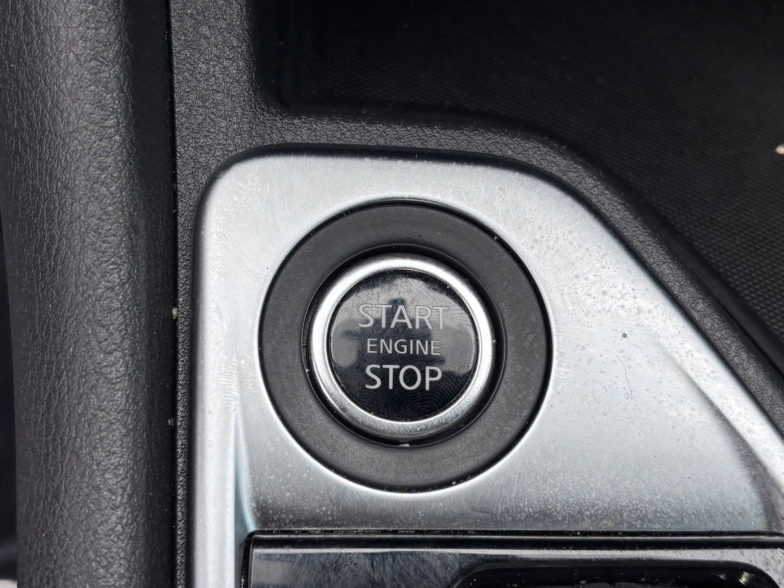 Used 2025 Nissan Sentra SV w/ All-Weather Package FWD image 32