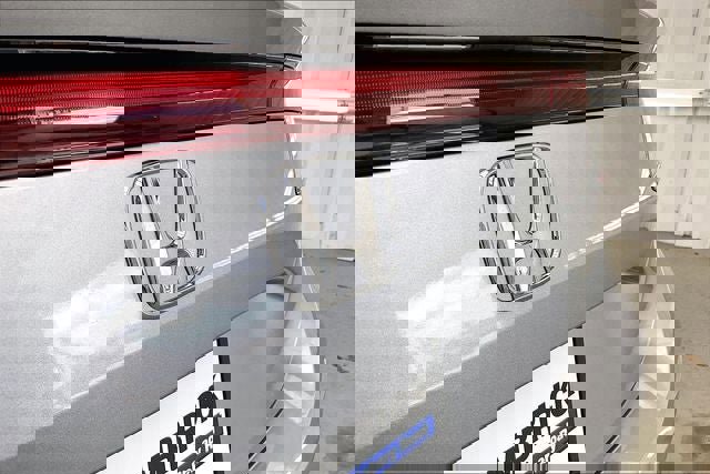 Certified 2022 Honda Civic EX-L image 32