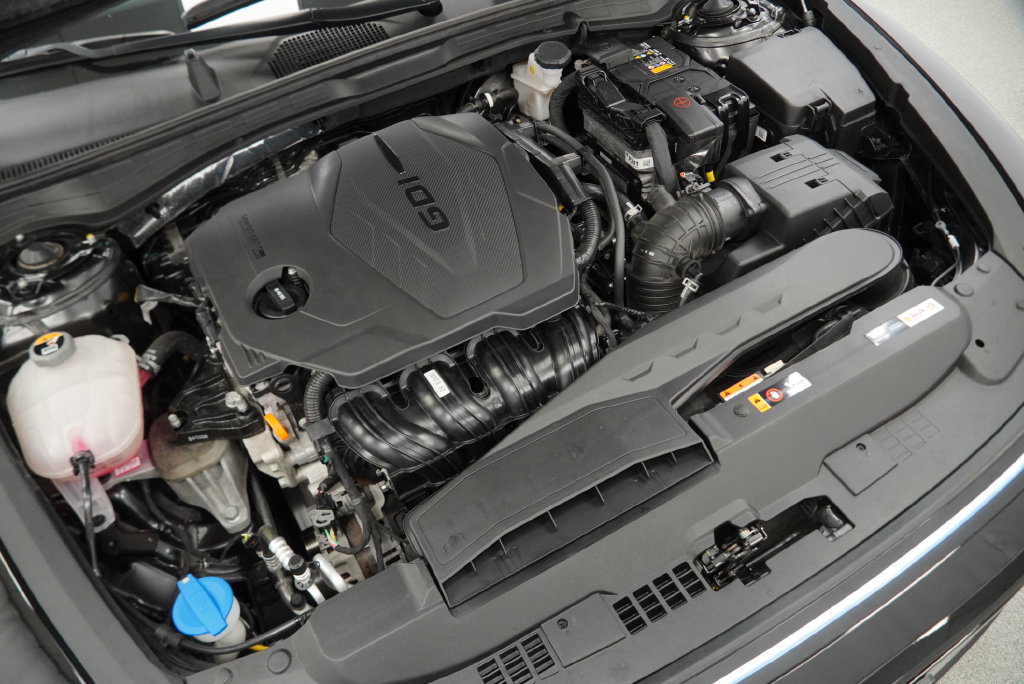 Used 2025 Hyundai Sonata SEL FWD image 44