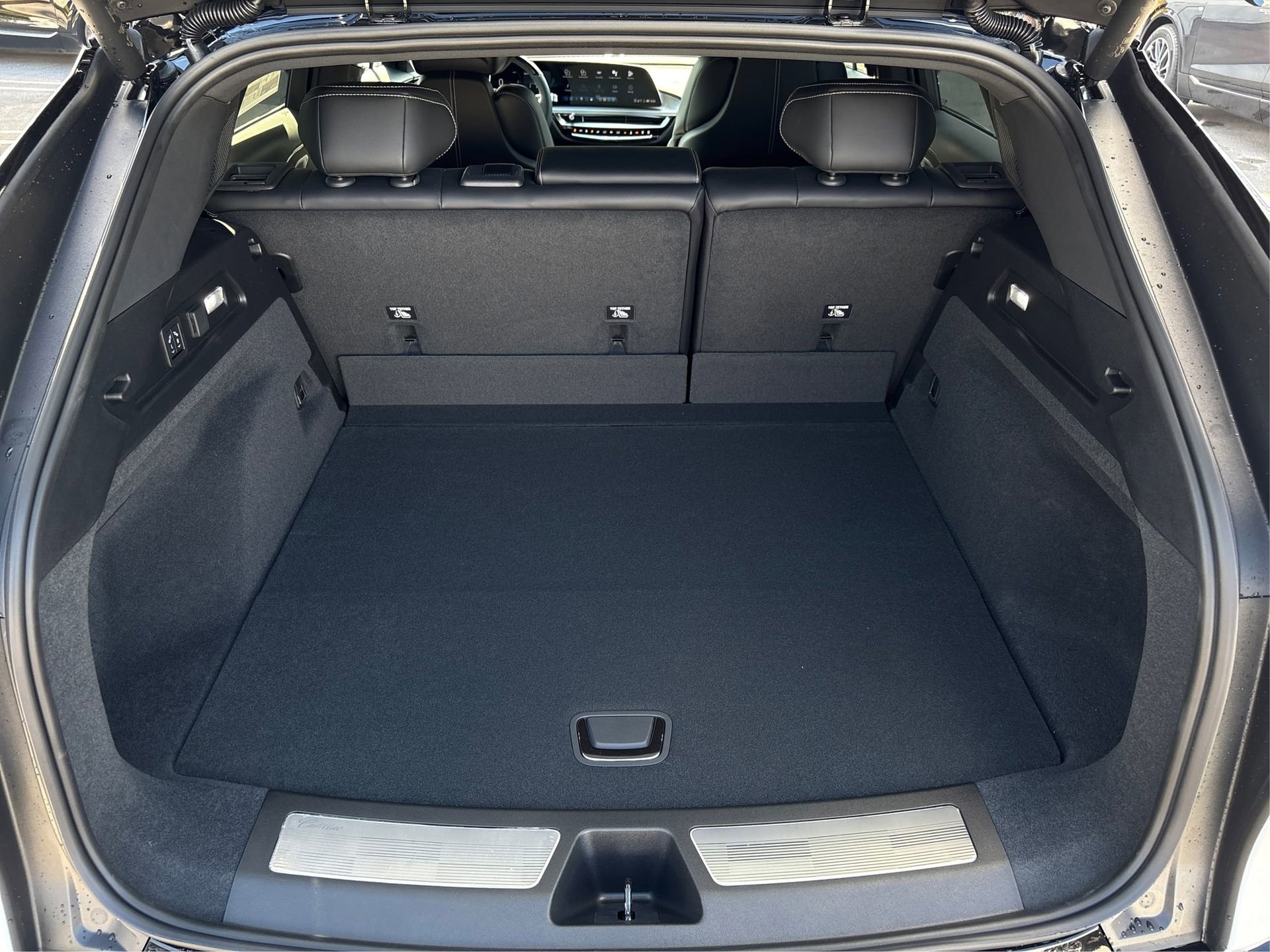 Used 2026 Cadillac Lyriq Premium Sport image 11
