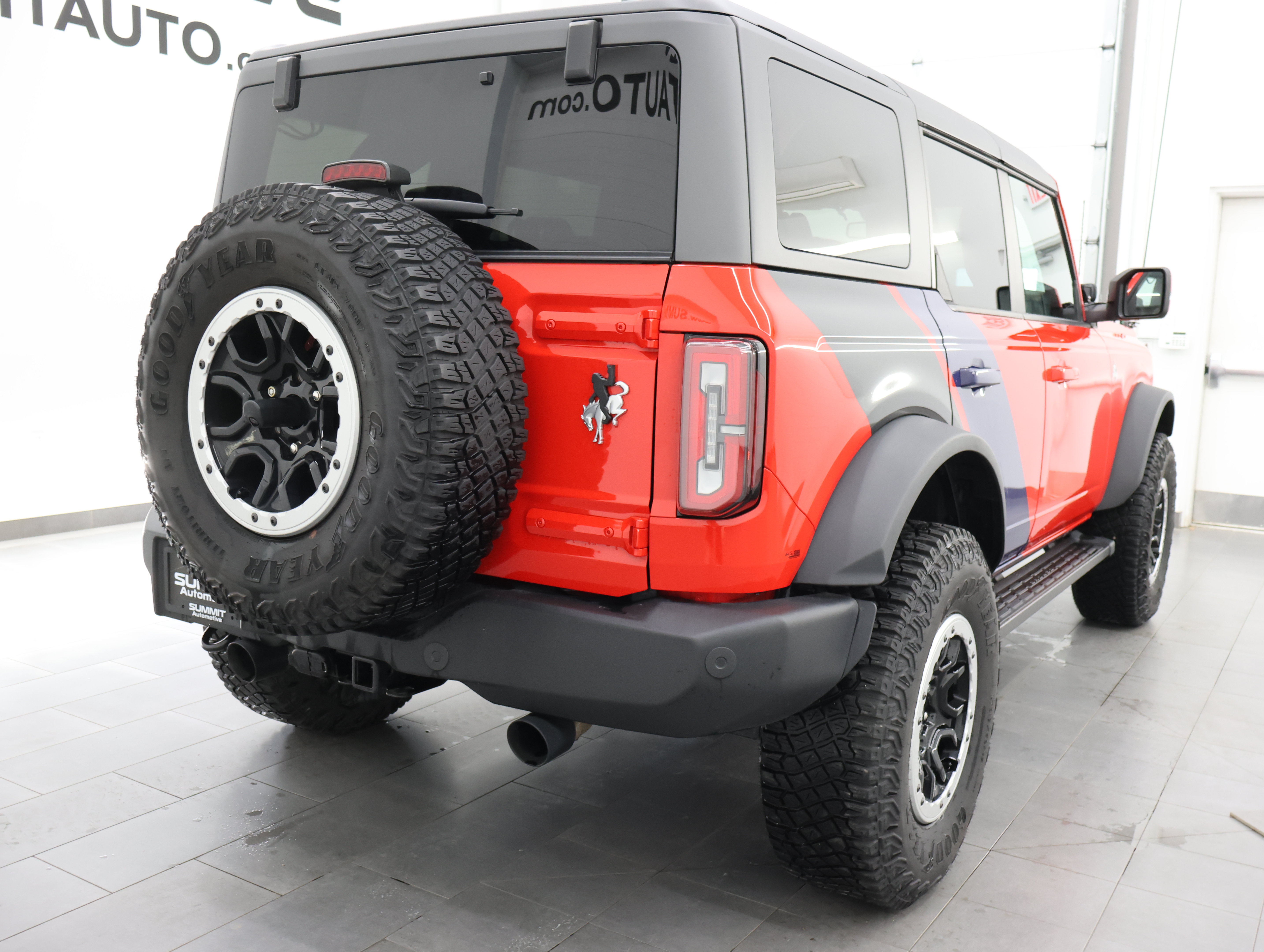 Used 2024 Ford Bronco Outer Banks w/ Sasquatch Package AWD/4WD image 4