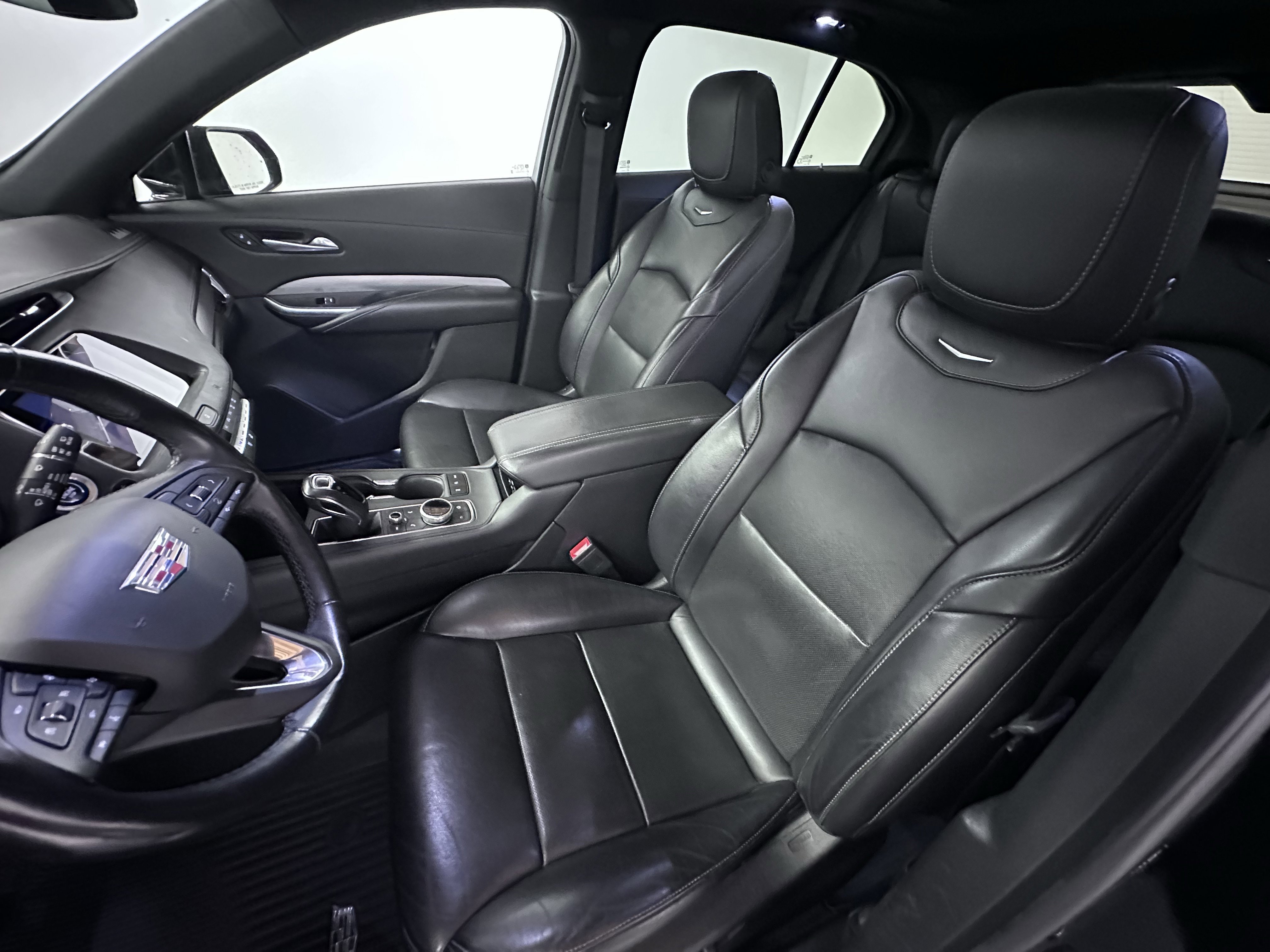 Used 2019 Cadillac XT4 Premium Luxury image 46