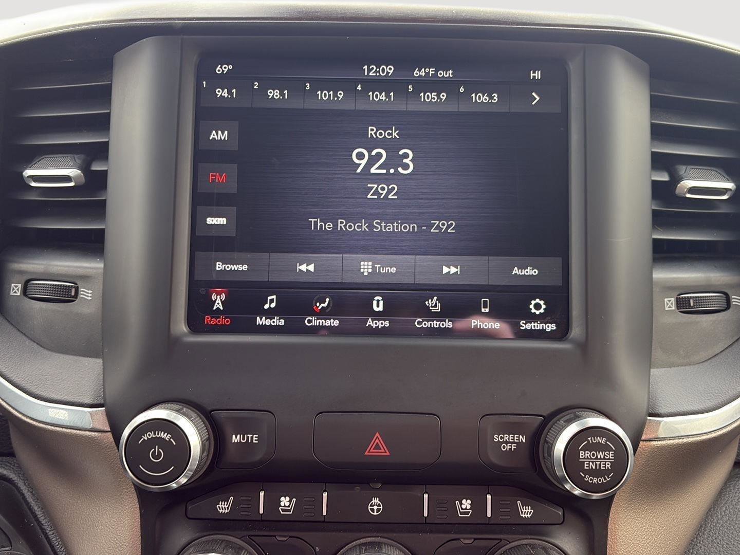 Used 2021 RAM 1500 Laramie image 22