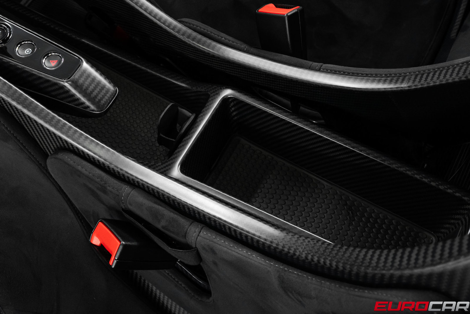 Used 2019 McLaren Senna RWD image 60