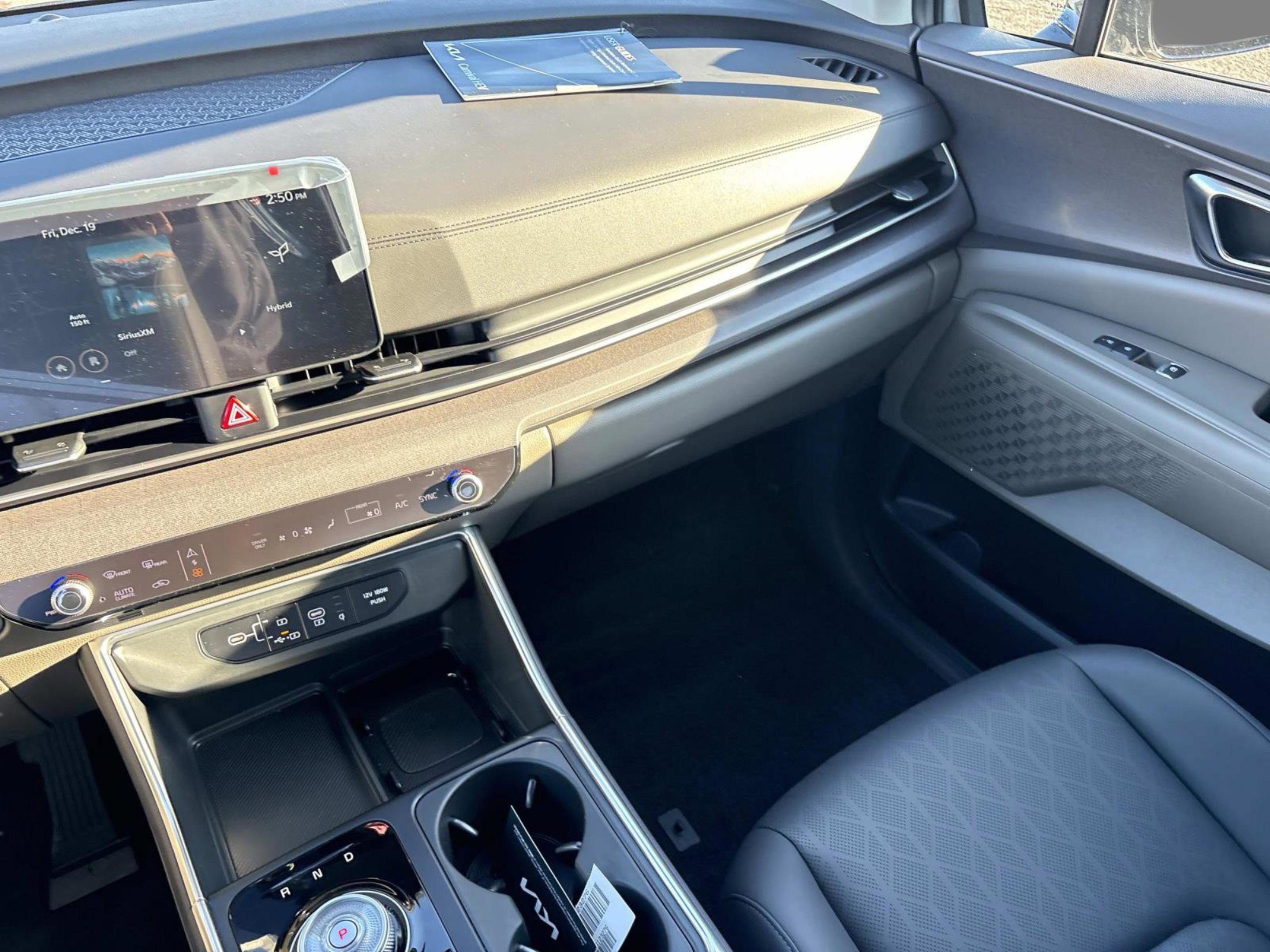 New 2026 Kia Carnival EX image 15