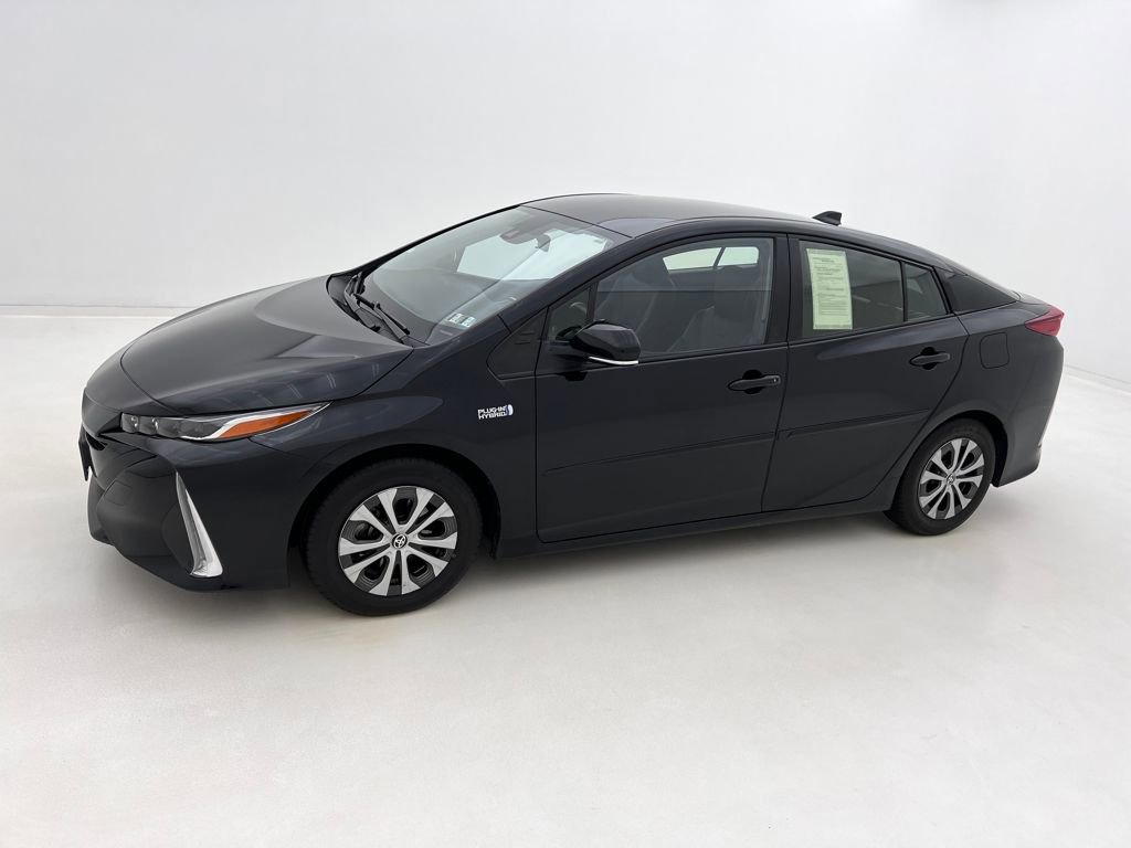 Used 2022 Toyota Prius Prime XLE image 5