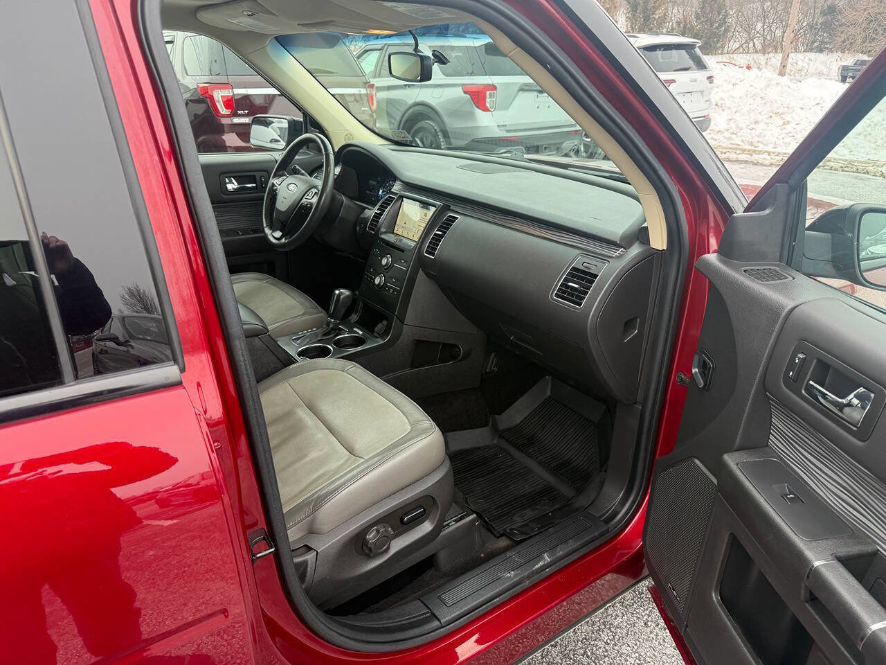 Used 2019 Ford Flex SEL w/ Equipment Group 202A image 8