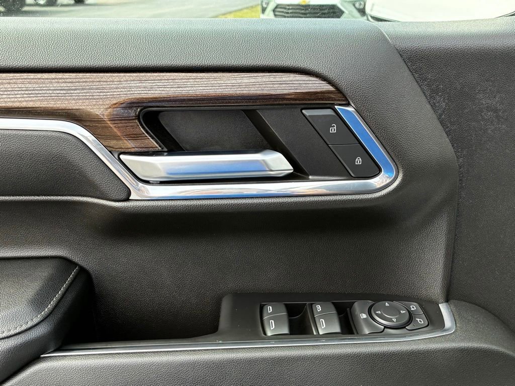 Used 2024 Chevrolet Silverado 1500 LT image 21