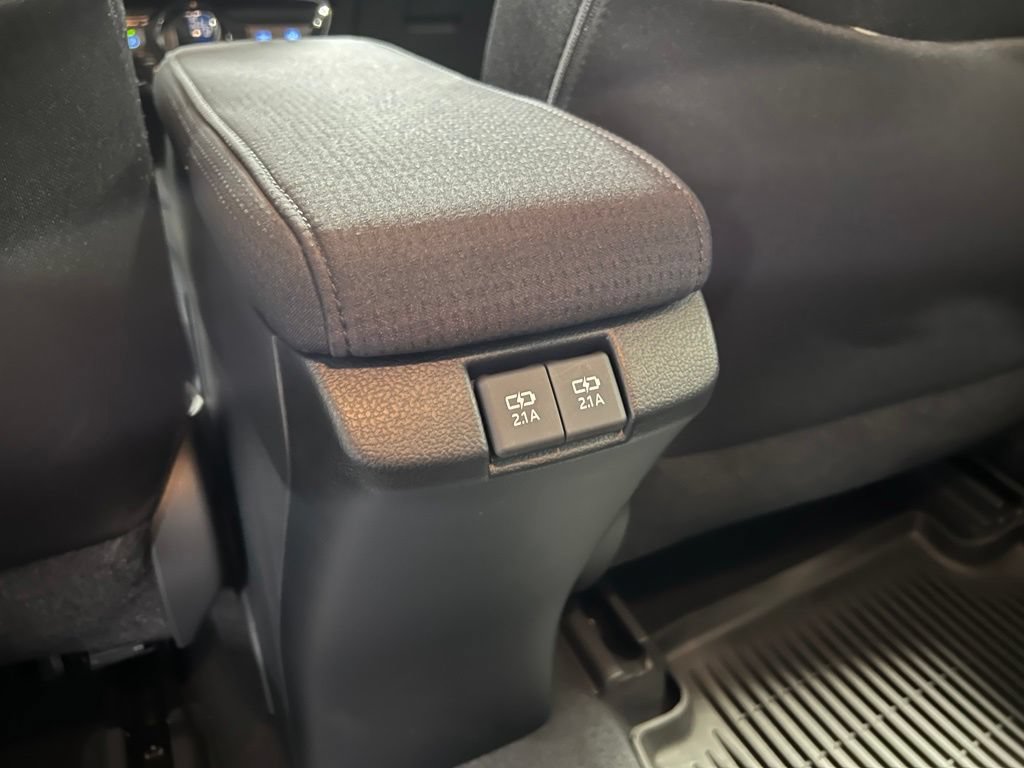 Certified 2022 Toyota Prius LE FWD image 14