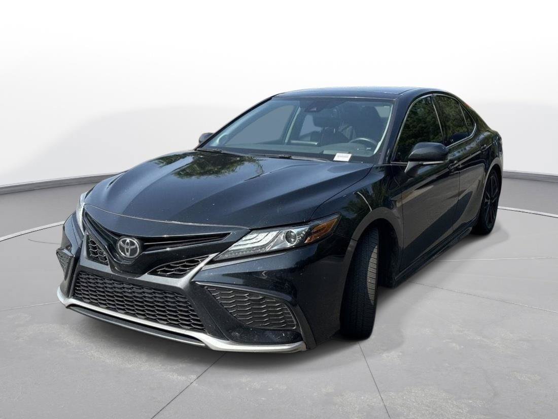 Used 2021 Toyota Camry XSE FWD video 2