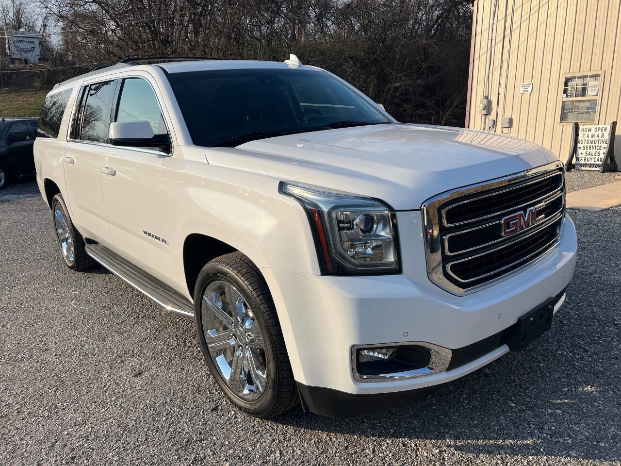 Used 2016 GMC Yukon XL SLE w/ HD Trailering Package