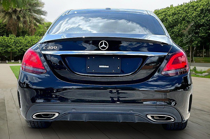 Used 2021 Mercedes-Benz C 300 Sedan image 3
