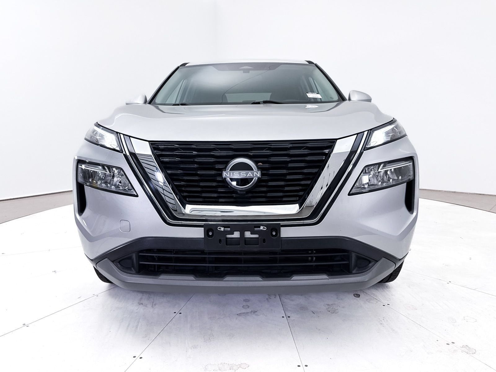 Used 2022 Nissan Rogue SV FWD image 12