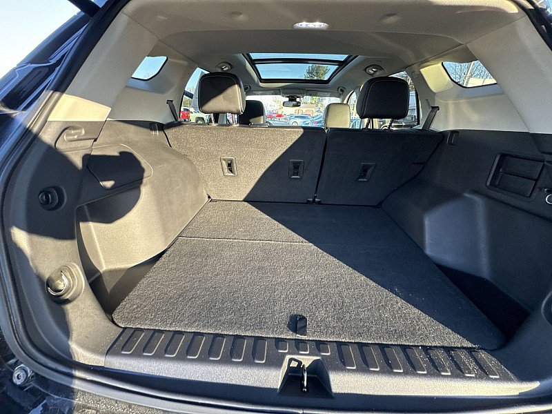 Used 2022 GMC Terrain Denali w/ Denali Premium Package image 24