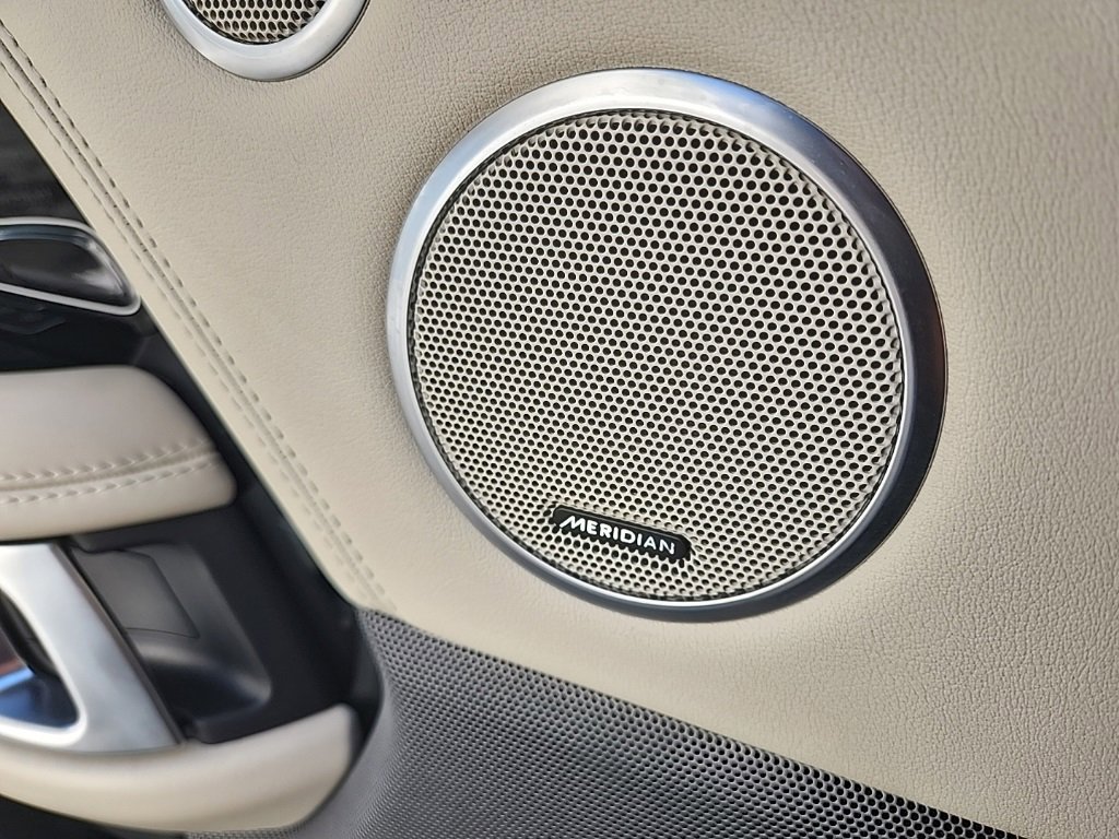 Used 2022 Land Rover Range Rover P525 Westminster Edition image 6