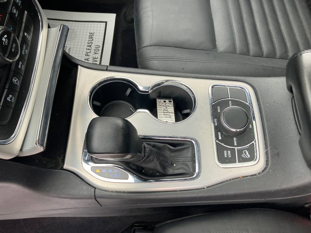 Used 2018 Jeep Grand Cherokee Limited image 30