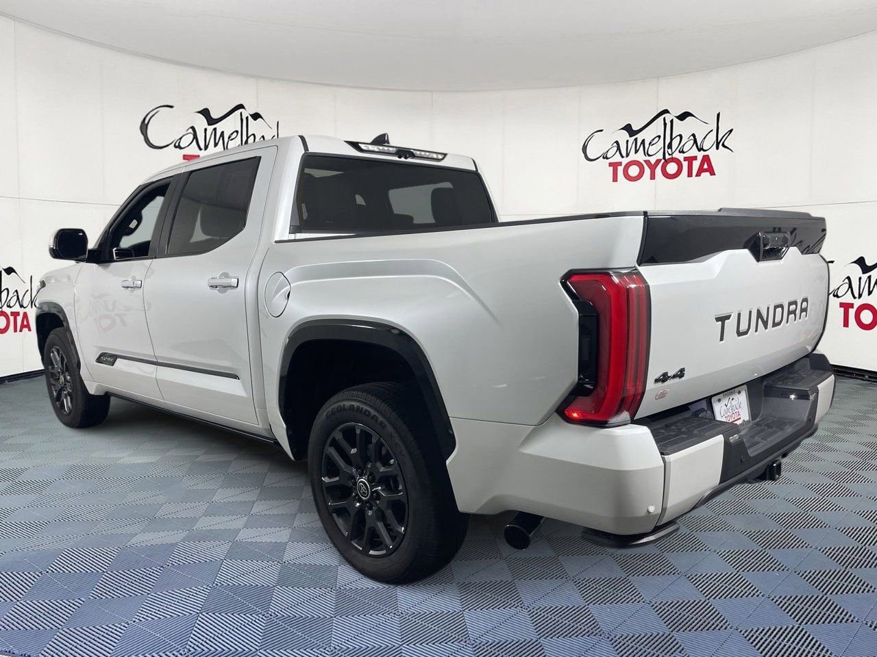Used 2024 Toyota Tundra Platinum image 5