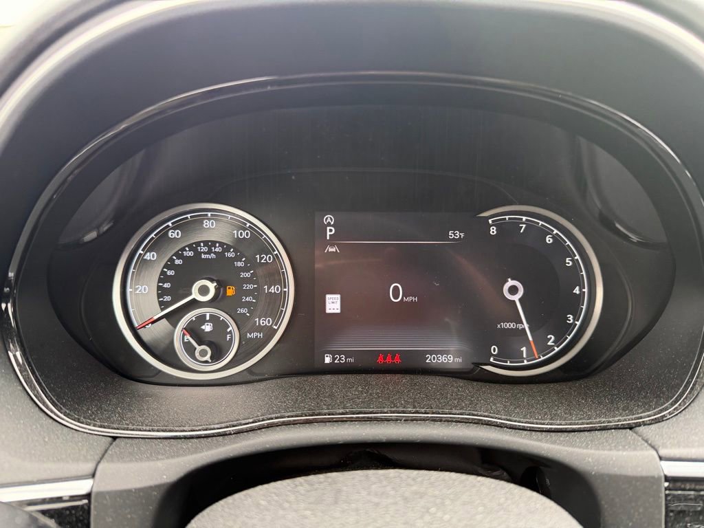 Used 2024 Genesis GV70 2.5T AWD/4WD image 8