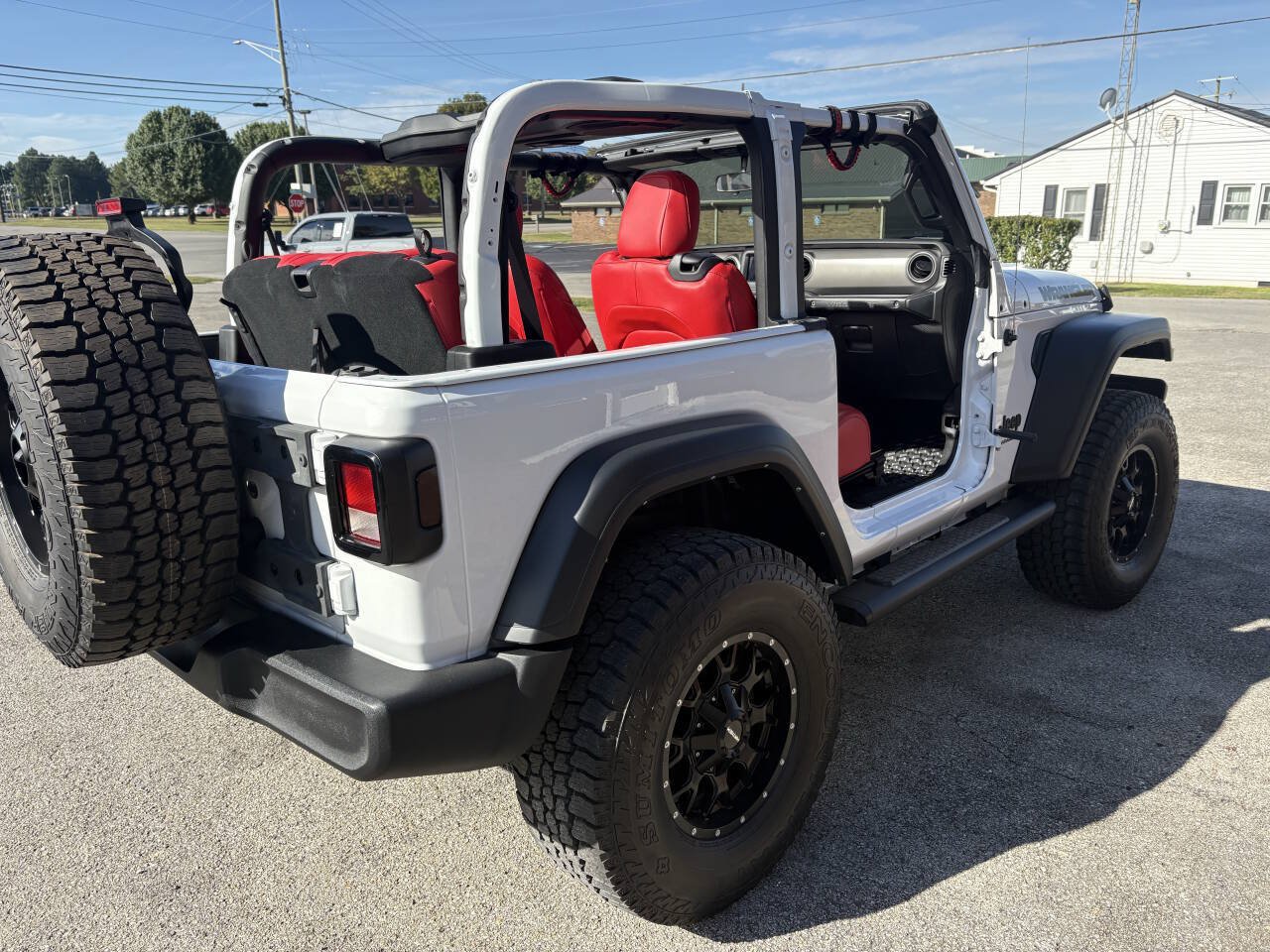 Used 2023 Jeep Wrangler Sport AWD/4WD image 7