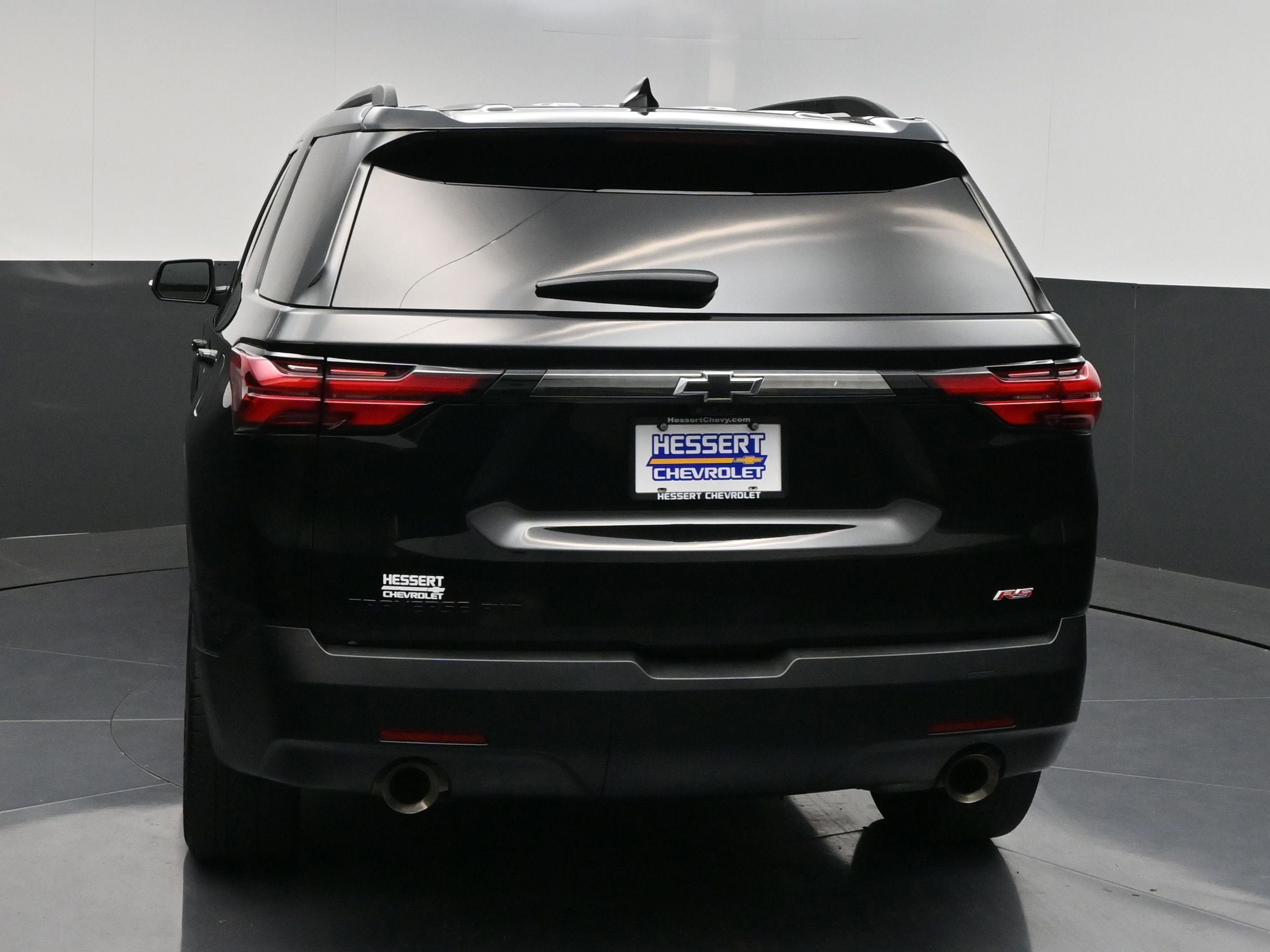 Used 2023 Chevrolet Traverse RS AWD/4WD image 6