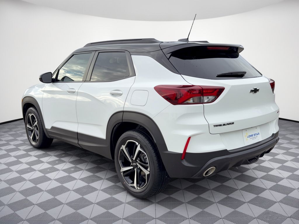 Used 2022 Chevrolet TrailBlazer RS FWD image 3