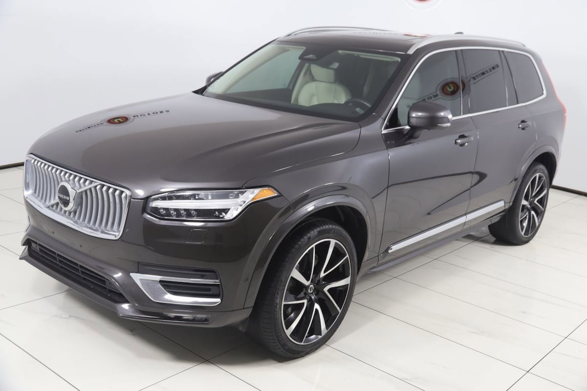 Used 2024 Volvo XC90 B6 Plus w/ Protection Package Premier image 24