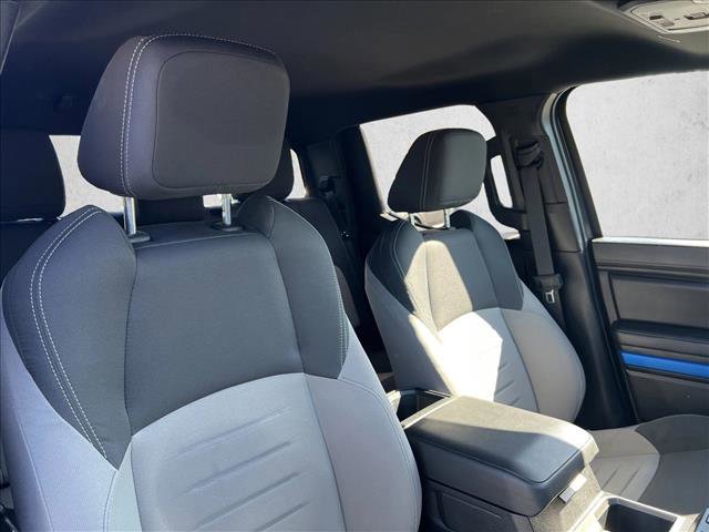 Certified 2025 Toyota Tacoma TRD Off-Road AWD/4WD image 25