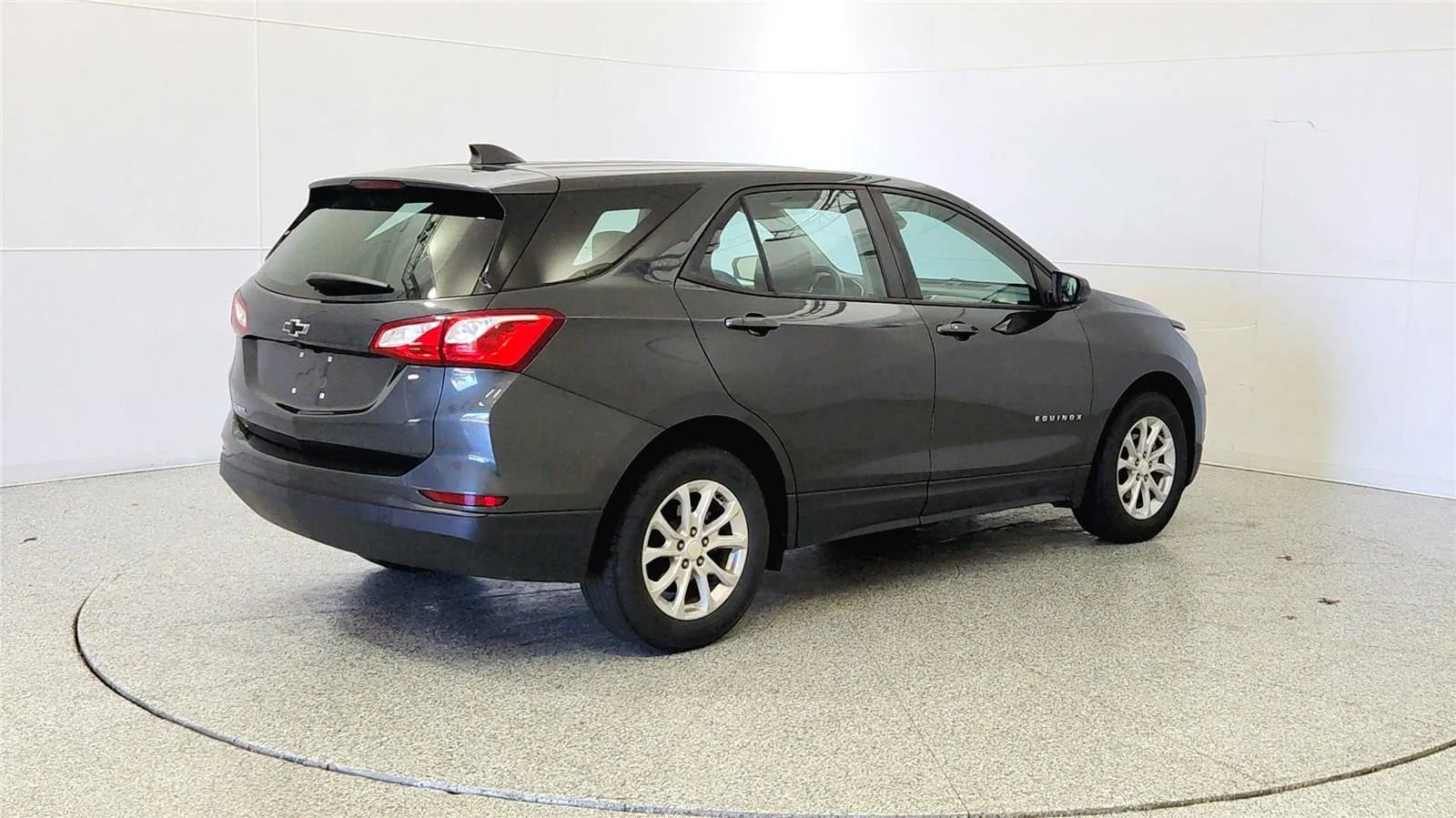Used 2020 Chevrolet Equinox LS FWD image 7