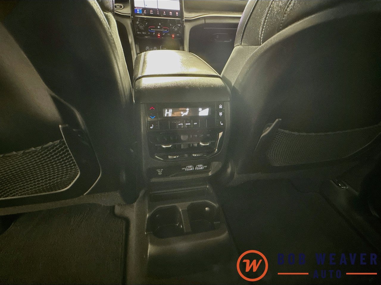 Used 2023 Jeep Grand Cherokee L Limited AWD/4WD image 32