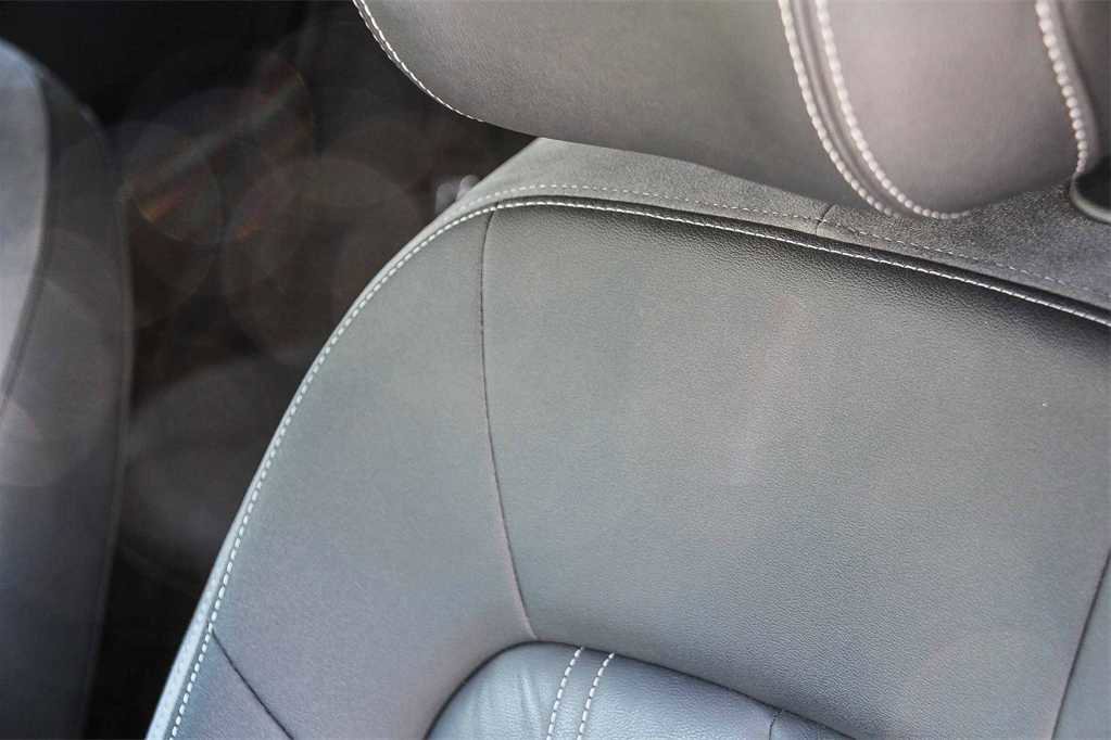 Used 2023 Audi Q4 e-tron Premium Plus w/ Premium Plus image 25